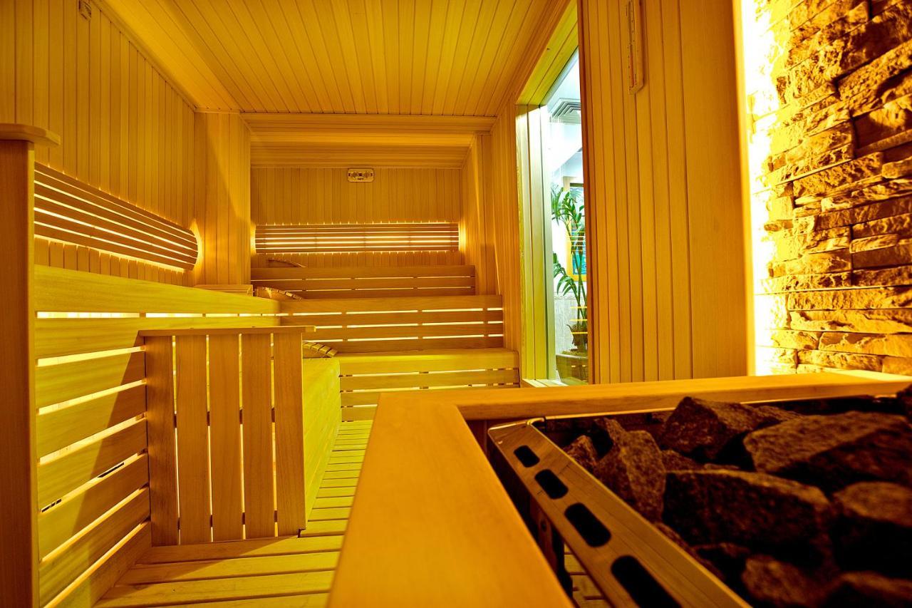 แกรนด์ ฮิลลาเรี่ยม โฮเต็ล Hotel อิสตันบูล ภายนอก รูปภาพ