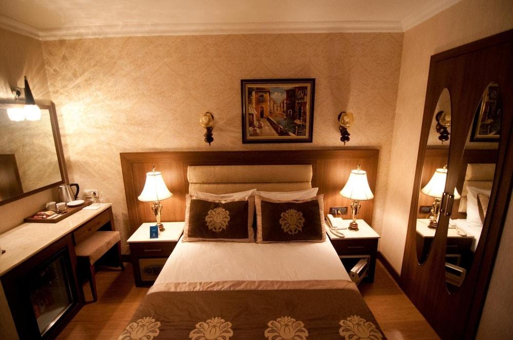 แกรนด์ ฮิลลาเรี่ยม โฮเต็ล Hotel อิสตันบูล ภายนอก รูปภาพ